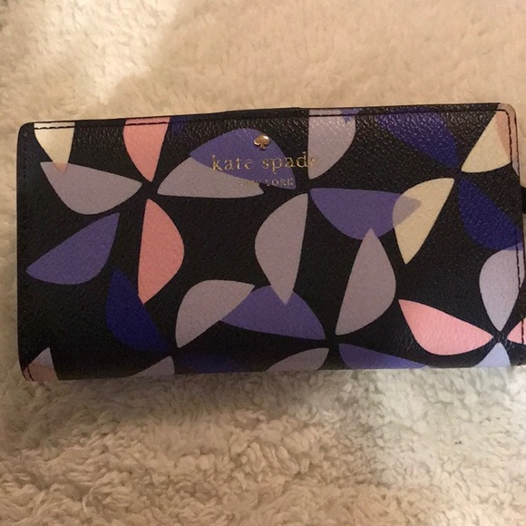 kate spade Handbags - ♠️ Kate Spade Hawthorne Lane Stacey wallet ♠️